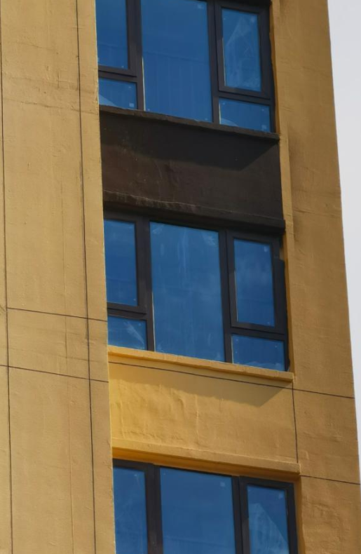 阳台窗户装修效果图_半截阳台窗户怎么装修_阳台通风窗户装修效果图